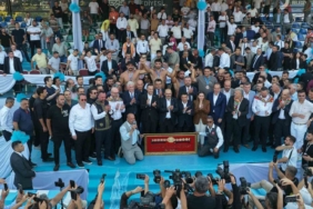 Mustafa Taş, 66. Kurtdereli Mehmet Pehlivan Yağlı Güreşleri'nde altın kemeri kazandı