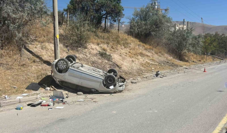 Niğde'de otomobil takla attı, sürücü hastaneye kaldırıldı