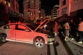 Niğde'de zincirleme trafik kazası: Sürücü kaçtı