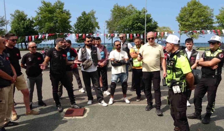 Ordu'da motosiklet sürücülerine güvenli sürüş eğitimi verildi