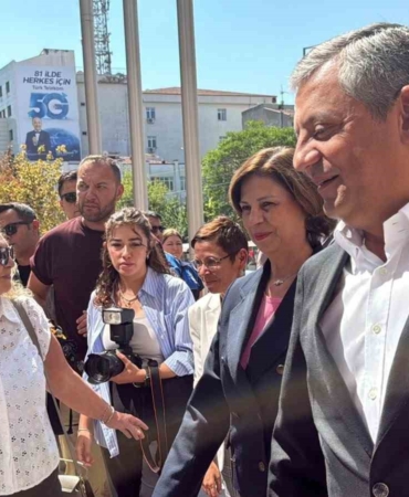 Özgür Özel, Eskişehir'de cenaze törenine katıldı