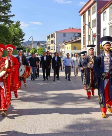 Refahiye'de 19. Bal Festivali coşkuyla kutlandı