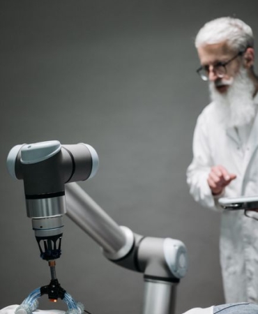 Robotik cerrahi ile 9 cm'lik tümör böbreği korundu