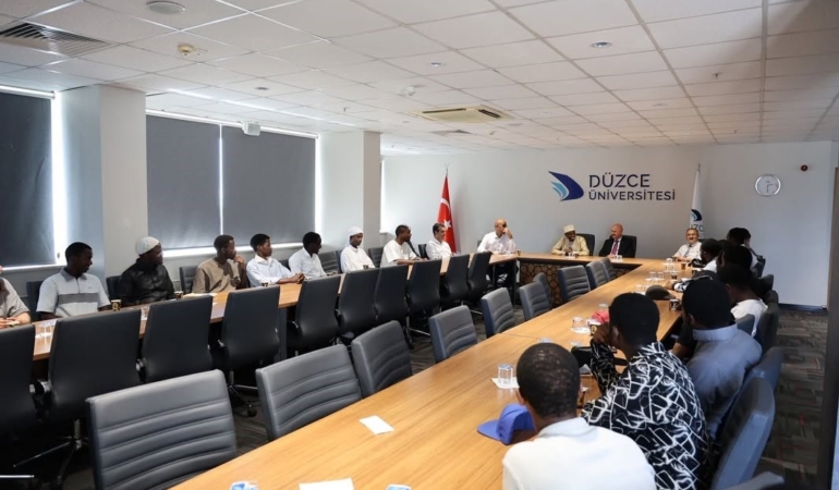 Ruanda Müftüsü Düzce Üniversitesi Rektörü ile Görüştü