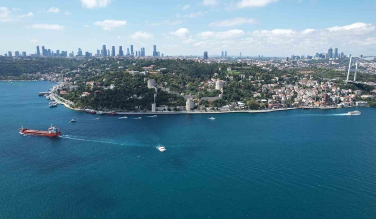 Rumeli Hisarı restorasyonu 6 yıldır tamamlanmadı, esnaf isyan etti