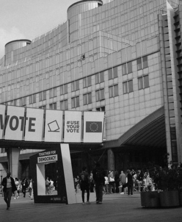 Rusya, Yabloko Partisi'nin Seçimlere Katılımını Yasakladı
