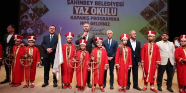 Şahinbey'de yaz okulu mezuniyet töreni coşkusu