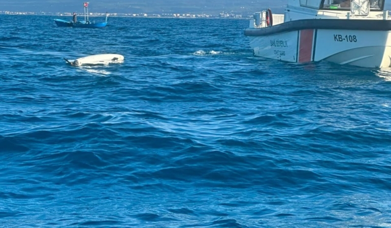 Sakarya'da denizde ters dönmüş dron bulundu