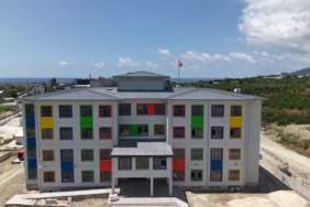 Samandağ'da 24 derslikli Anadolu lisesi inşaatı tamamlanıyor