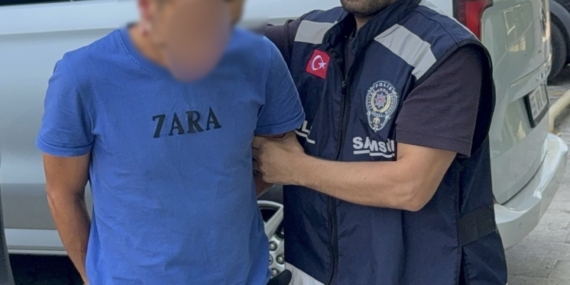 BOŞANMA AŞAMASINDAKİ EŞİNİ BIÇAKLA YARALADI