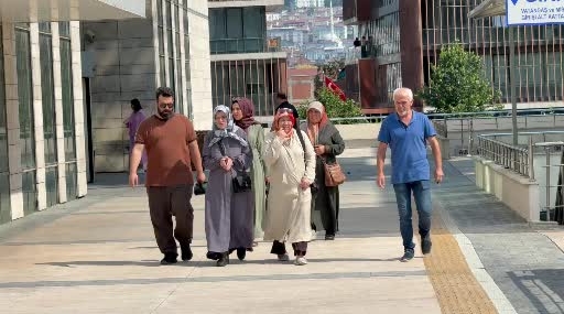 Samsun'da Umre Vaadiyle Dolandırıldıklarını İddia Eden 8 Kişi Savcılığa Başvurdu
