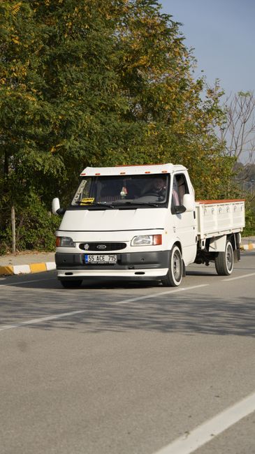 Samsun'da motosiklet kamyona çarptı, 2 kişi yaralandı