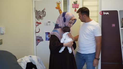 Samsun'da organları dışarıda doğan bebek sağlığına kavuştu