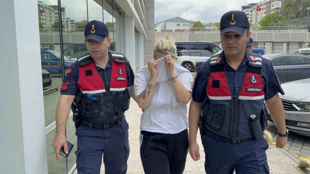 Samsun'da uyuşturucu suçundan aranan kadın yakalandı