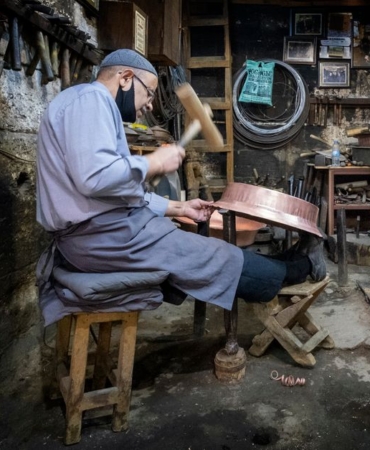 Şanlıurfa'da Bakırcılık Geleneği Yaşatılıyor