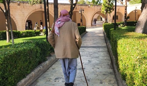 Şanlıurfa'da yavaş giden sürücüye saldırı: Burnu kırıldı