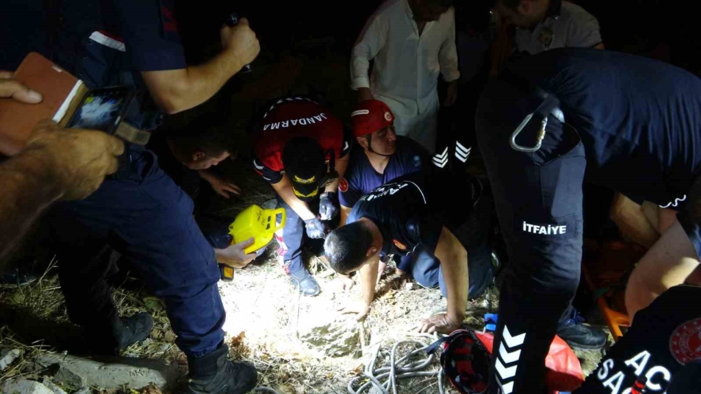 Side Antik Kent'te kuyuya düşen çocuk kurtarıldı