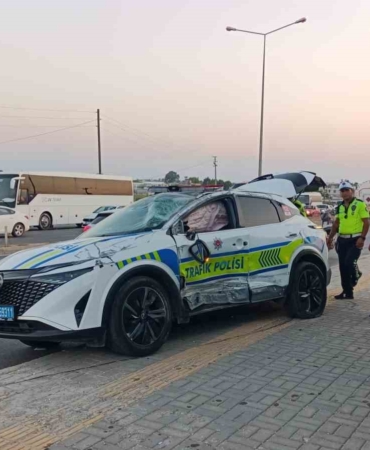 Silifke'de trafik kazasında 1 polis yaralandı
