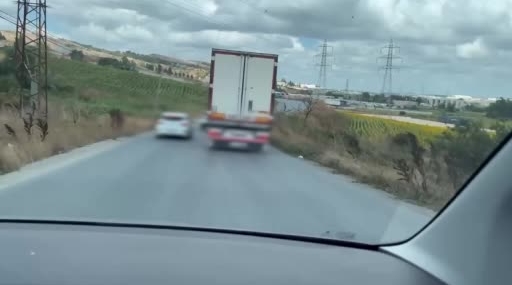 Silivri'de tırda 376 kilo marihuana ele geçirildi