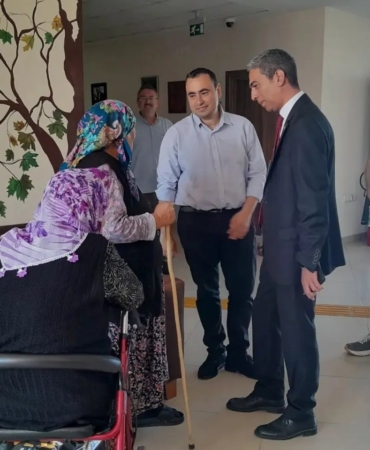 Sinop'ta huzurevi sakinleri için doğum günü kutlaması