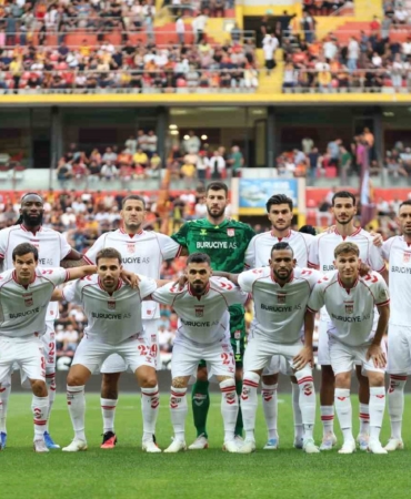 Sivasspor, Manisa FK Maçı Öncesi Üç Eksikle Sahada