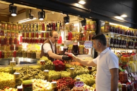 Sivas'ta Mısır Koçanı Turşusu Raflarda Yerini Aldı