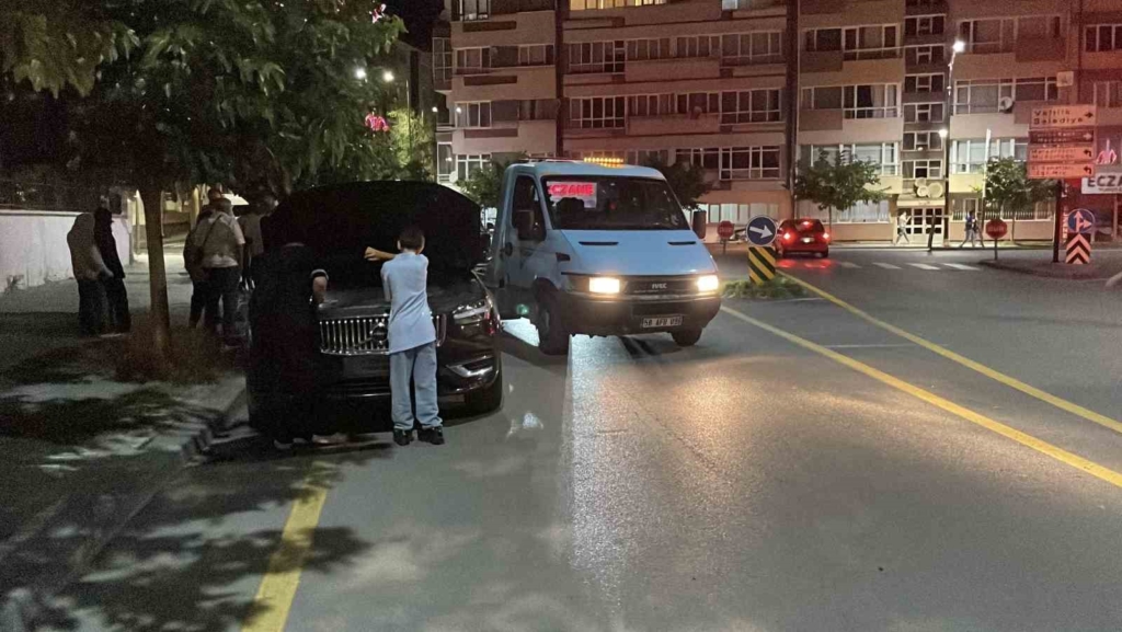 Sivas'ta trafik kazasında 4 kişi yaralandı