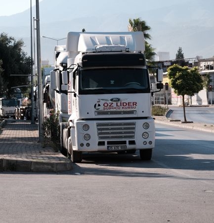 Siverek'te trafik kazasında ağır yaralanan kişi yaşamını yitirdi