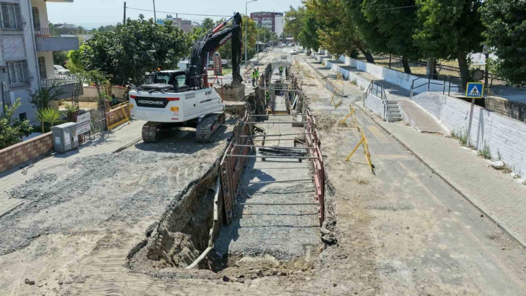 Söke'de 77 milyon TL'lik yağmur suyu hattı projesi devam ediyor