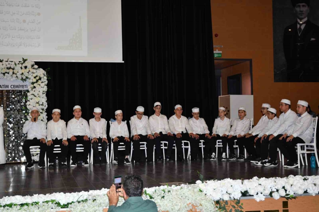 Susurluk'ta Yaz Kur'an Kursları Kapanış Programı Gerçekleştirildi