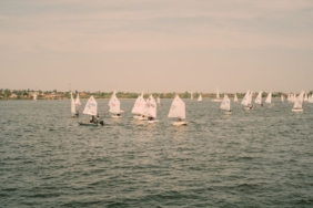 TAYK-Eker Olympos Regatta'da genç yelkenciler rüzgarla yarıştı