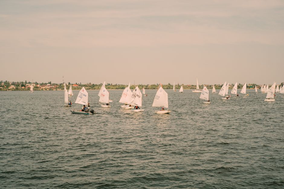 TAYK-Eker Olympos Regatta'da genç yelkenciler rüzgarla yarıştı