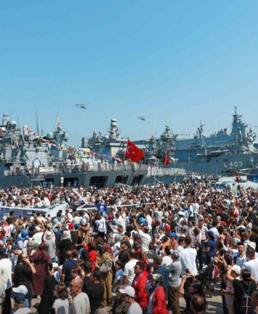 TEKNOFEST Mavi Vatan'da ziyaretçi yoğunluğu