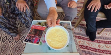 Tavas yoğurdu, yanık kokusu ve sert kıvamıyla dikkat çekiyor