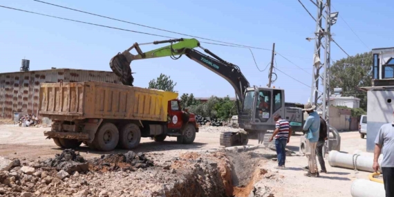 Tayfur Sökmen Mahallesi'nde 40 Yıl Süren Kanalizasyon Sorunu Çözülüyor
