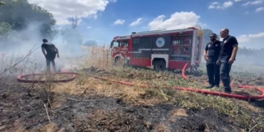 Tekirdağ'da anız yangını 100 dekarlık alanı etkiledi