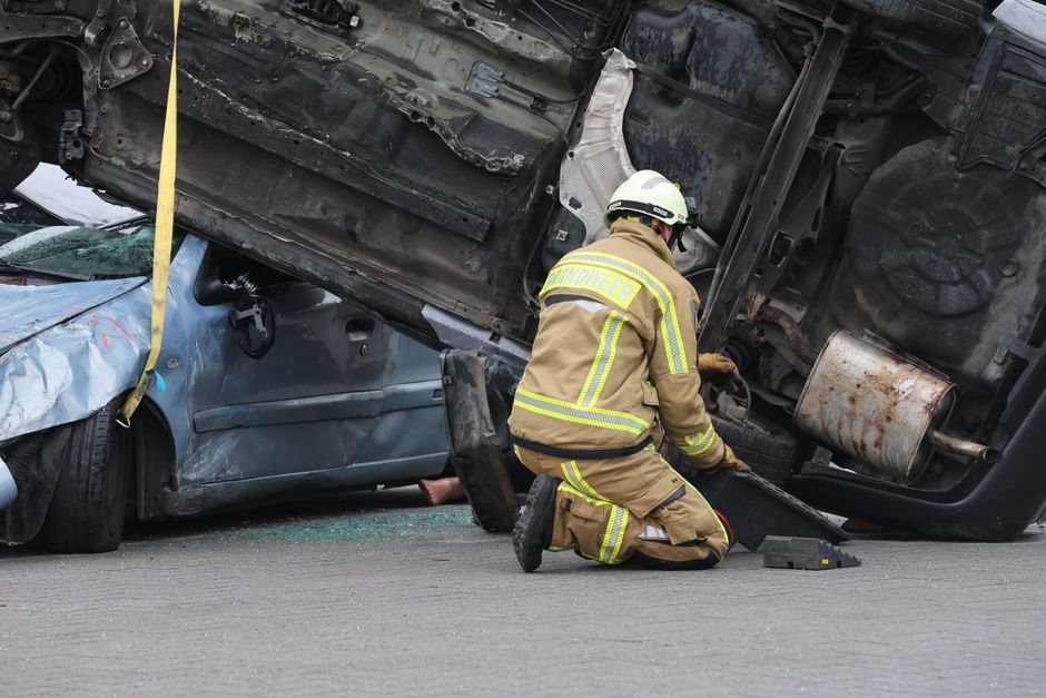 Tekirdağ'da ters yönden gelen araçla çarpışma: 2 yaralı