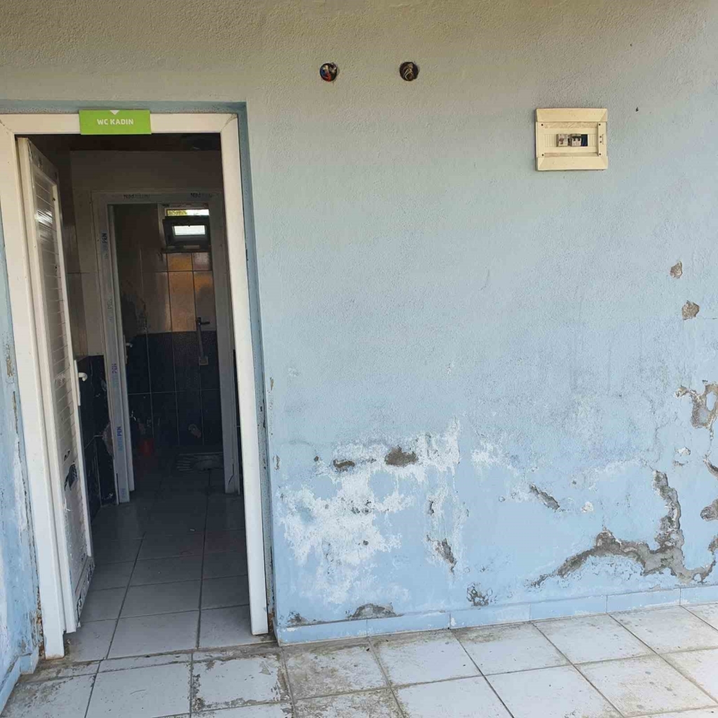 Tepebaşı Doğal Yaşam Parkı'ndaki tuvaletler kötü durumda