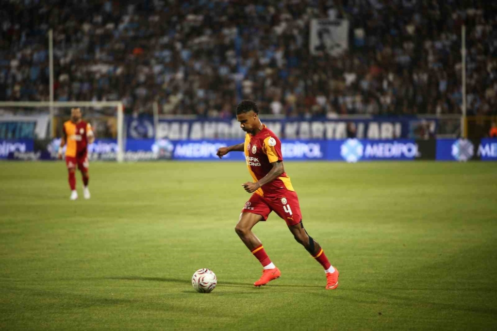 Trendyol Süper Lig'de Galatasaray, Erzurumspor'u 3-0 Geçti