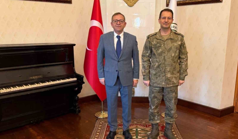 Tuğgeneral Kadir Çelik, Kars Valisi Ziya Polat'ı Ziyaret Etti