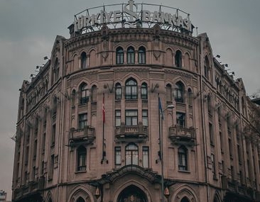 Türkiye İş Bankası Müzesi yaz sezonunda yoğun ilgi görüyor