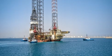 Umman'da karaya oturan gemiden petrol sızıntısı 400 kilometrekareye yayıldı
