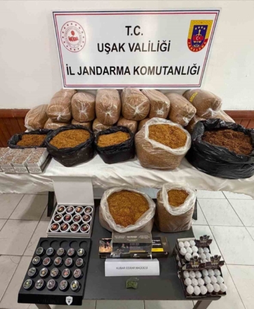 Uşak'ta 120 kilo bandrolsüz tütün ve kaçak ürünler ele geçirildi