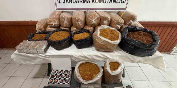Uşak'ta 120 kilo bandrolsüz tütün ve kaçak ürünler ele geçirildi
