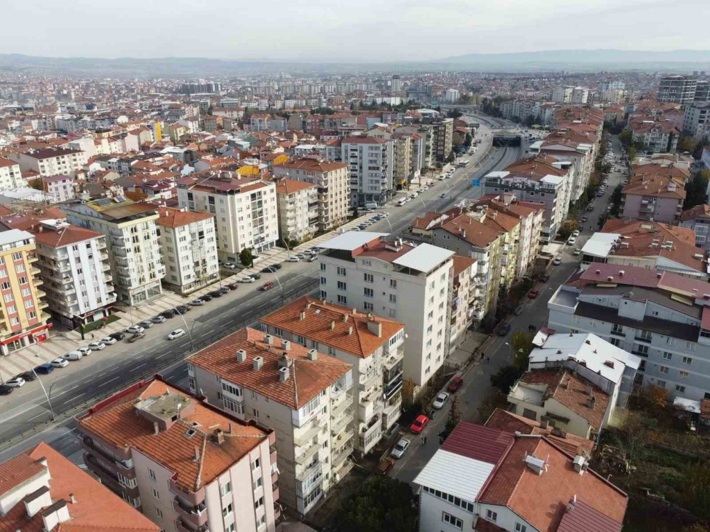 Uşak'ta konut satışları geçen yıla göre düştü