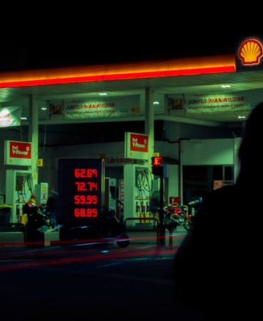 Vance: İran savaşında öncelik petrol fiyatlarını düşük tutmak
