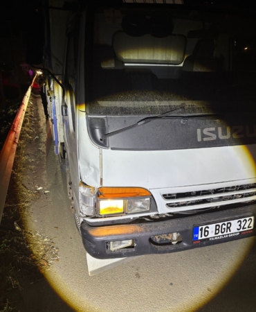 YAKITI BİTEN OTOMOBİLİNE YAKIT DOLDURURKEN CAN VERDİ