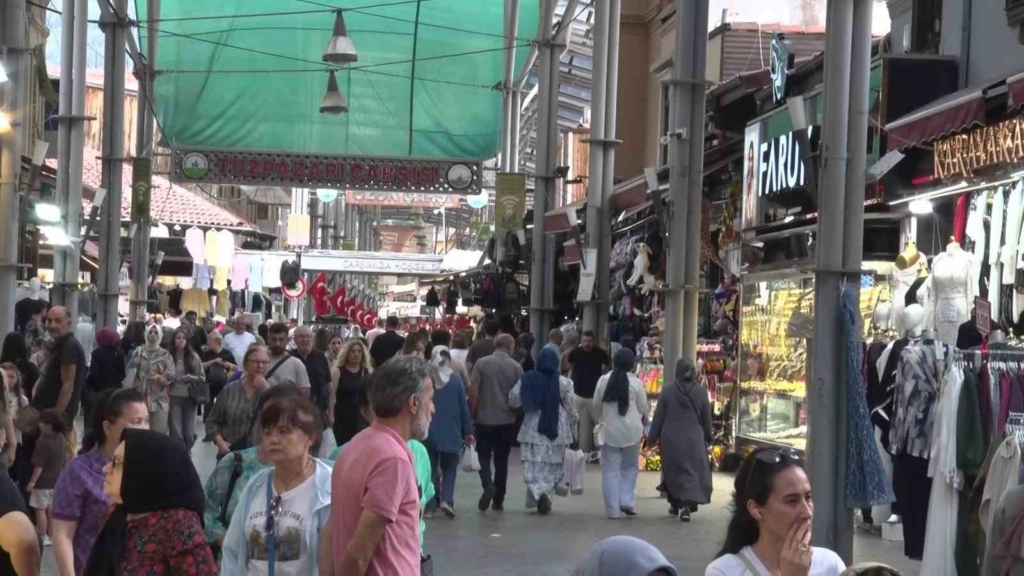 Yargıtay, sürekli eşya değiştiren kadını ağır kusurlu buldu