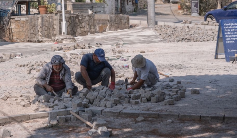 Yenişehir'de 100 bin metrekare parke taşı döşendi