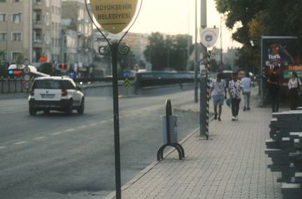 Yeşilyurt Belediyesi metruk yapıları yıkmaya devam ediyor